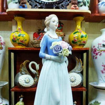 Tượng Cô Gái Phong Cách Châu Âu